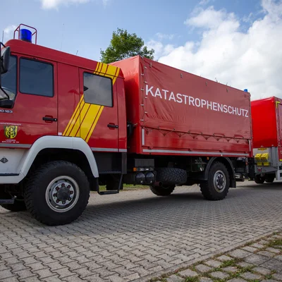 Gerätewagen Dekon P inkl. Anhänger Dekon V